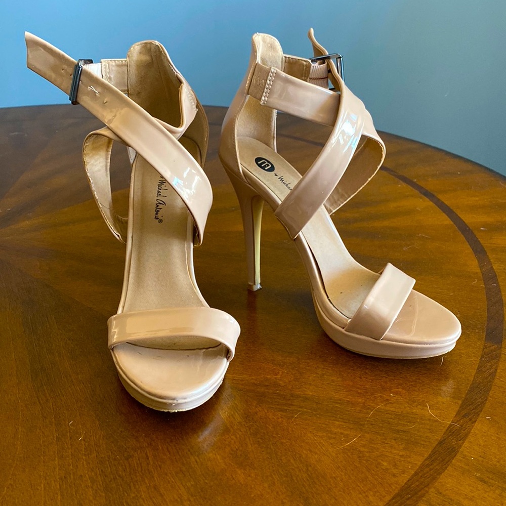 Michael Antonio nude heels